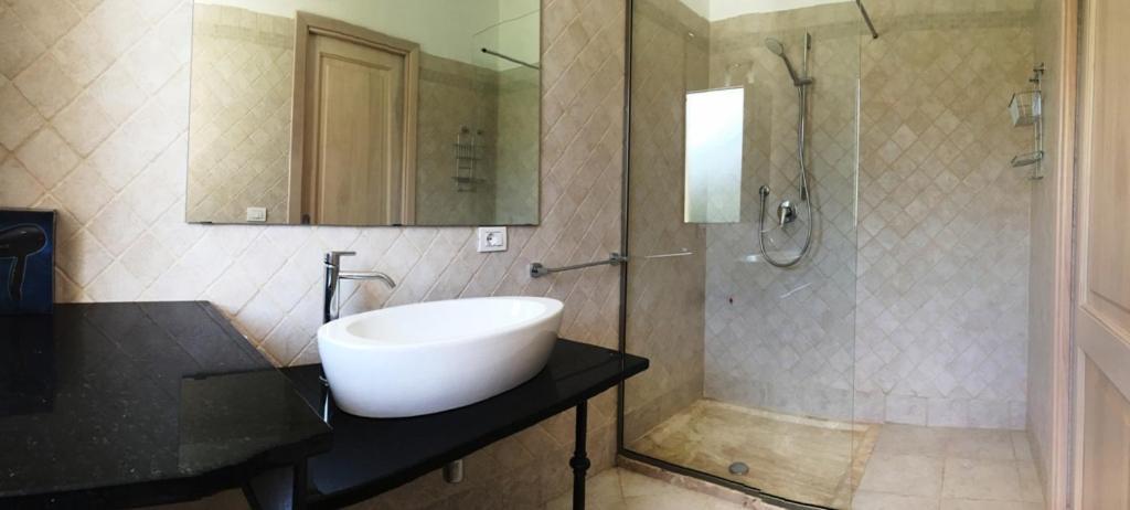 Villa Florida - Prestige Exclusive Rooms & Luxury Villas San Teodoro  Room photo