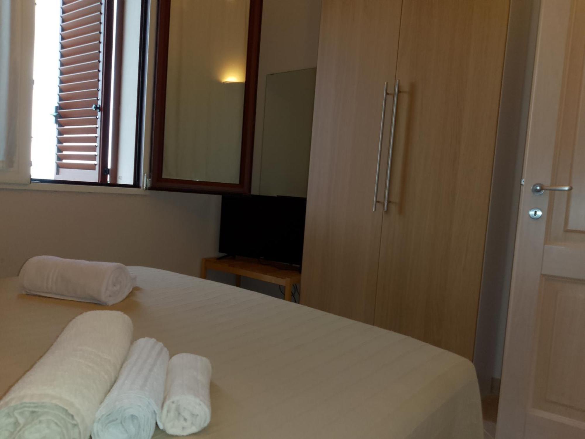 Villa Florida - Prestige Exclusive Rooms & Luxury Villas San Teodoro  Exterior photo